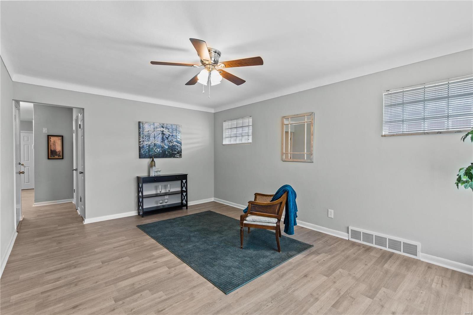 7354 Morgan Ford Road St. Louis, MO 63116 - Photo 3 of 20 Gallery Image 3