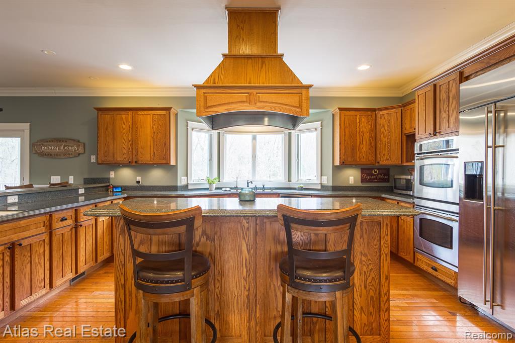 2716 Lake George Road Leonard, MI 48367 - Photo 26 of 98
