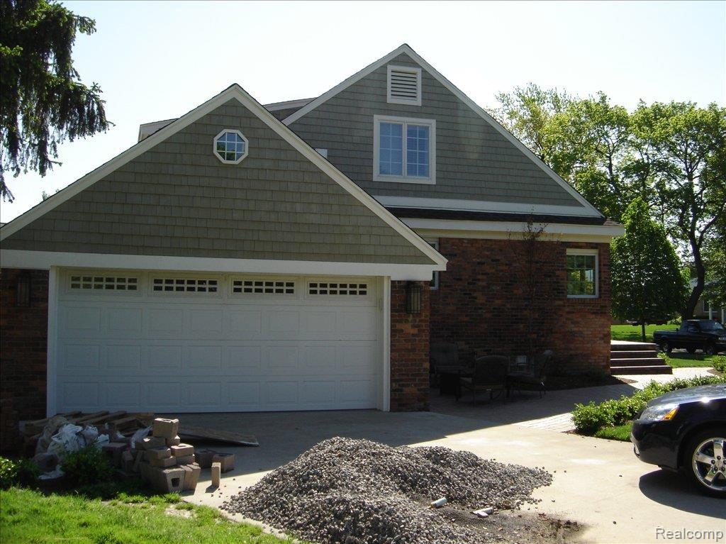1348 Wiltshire Road Berkley, MI 48072 - Photo 22 of 24 Garage