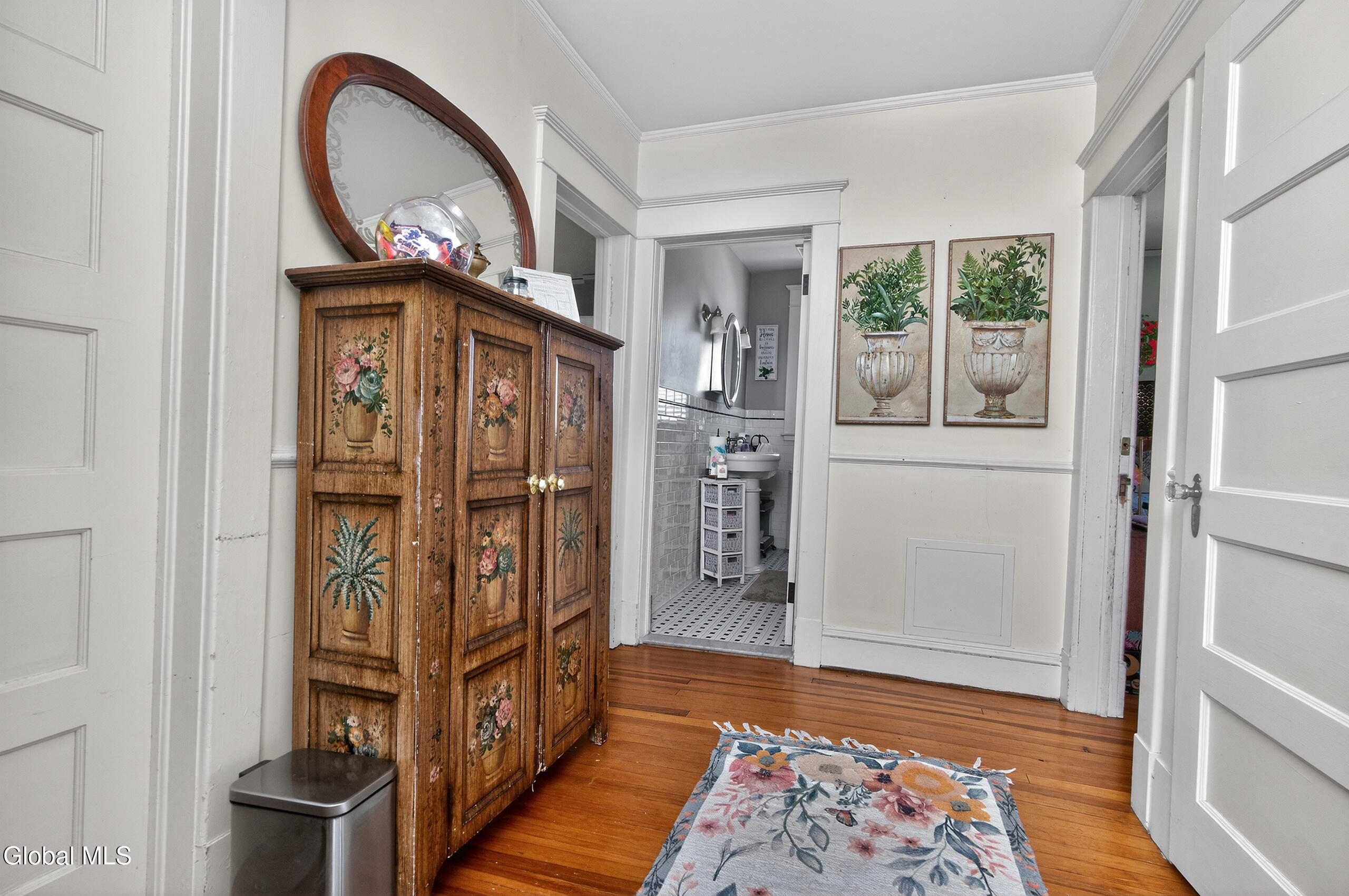 1096 Waverly Place Schenectady, NY 12308 - Photo 28 of 52 036-1096-Waverly-Pl-Schenectady-NY-12309