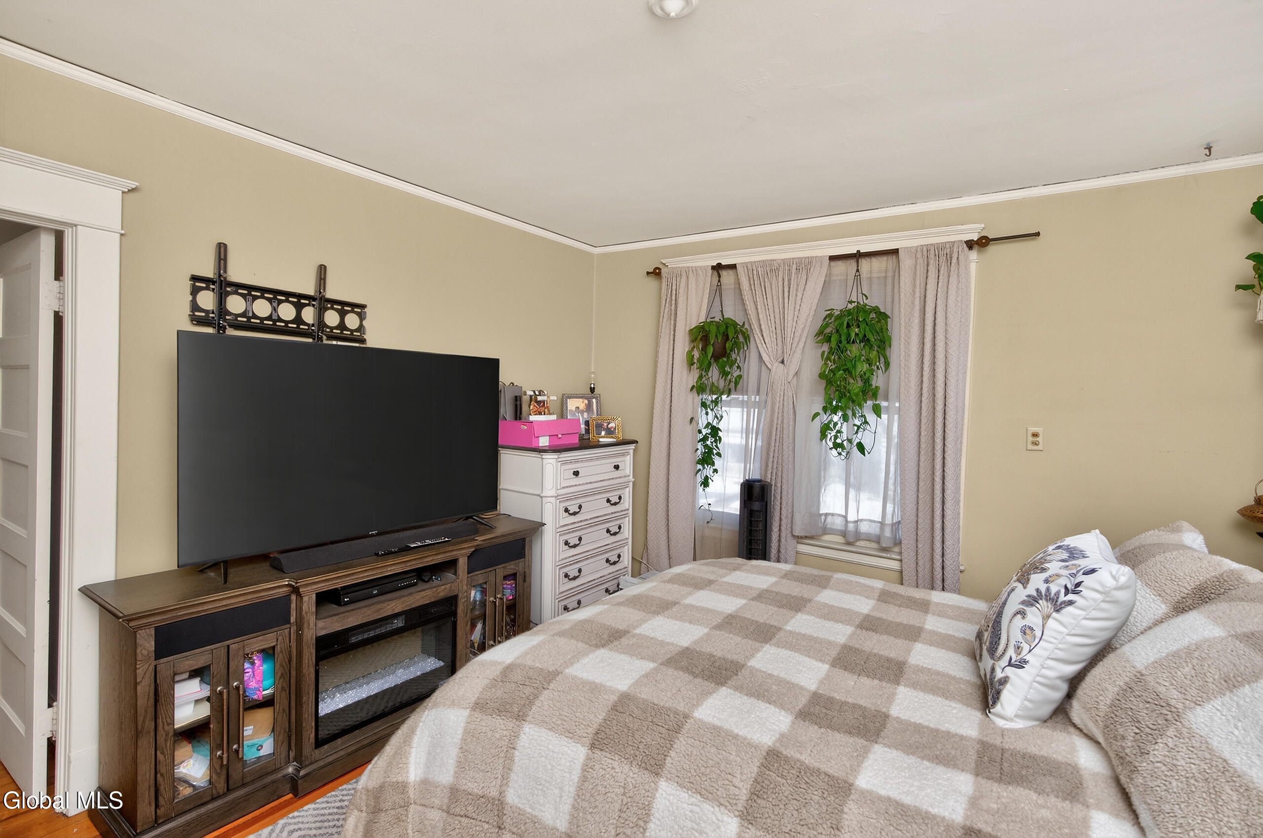1096 Waverly Place Schenectady, NY 12308 - Photo 36 of 52 048-1096-Waverly-Pl-Schenectady-NY-12309