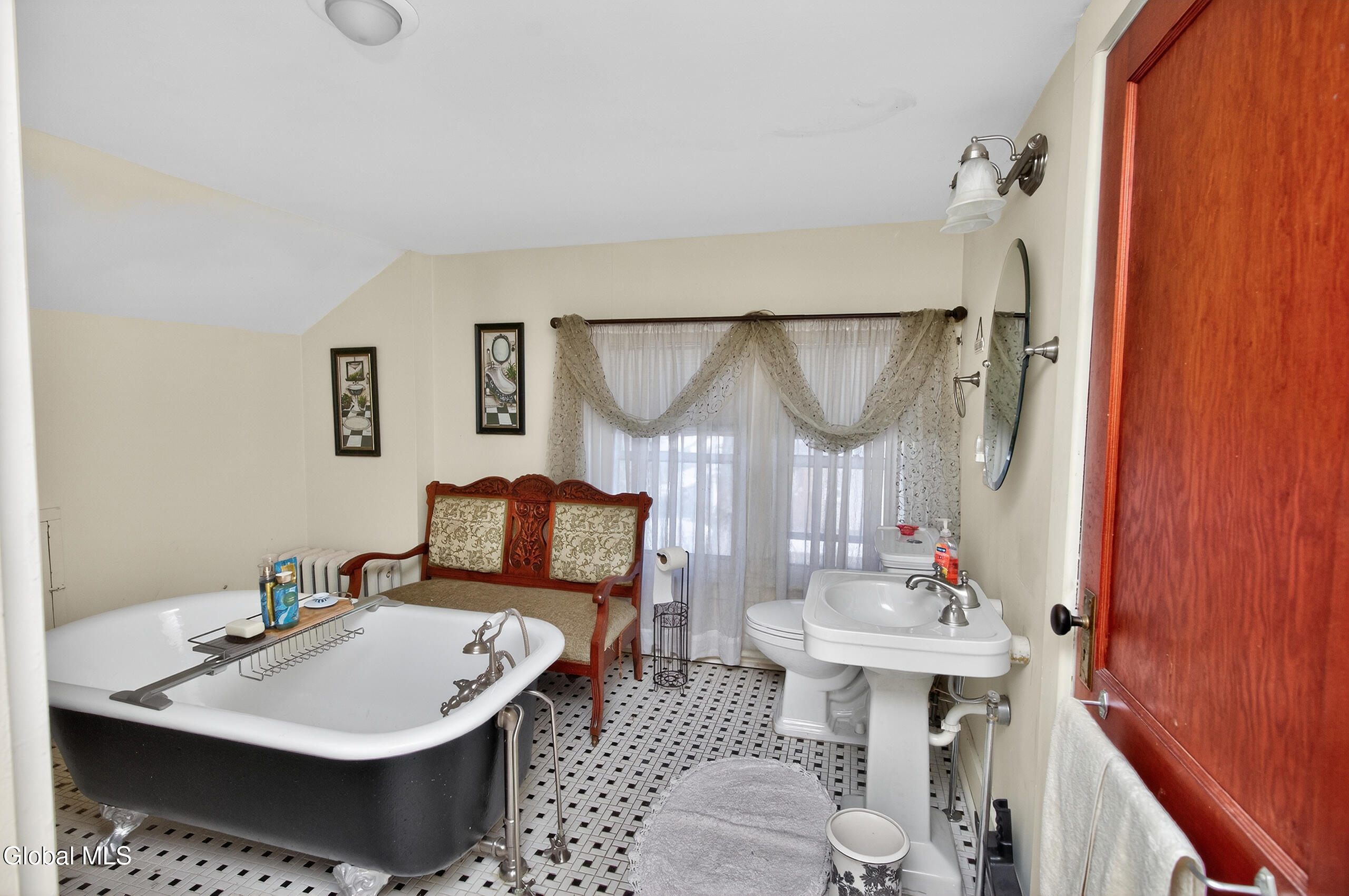 1096 Waverly Place Schenectady, NY 12308 - Photo 43 of 52 061-1096-Waverly-Pl-Schenectady-NY-12309
