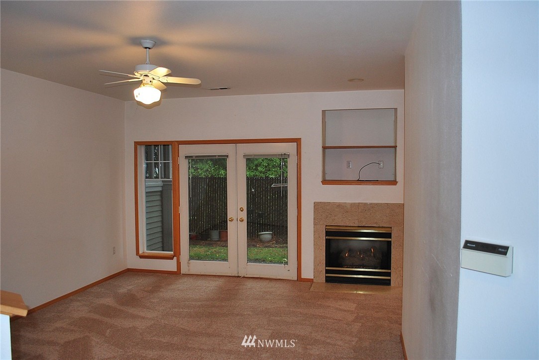 22727 4th Avenue West, Unit 105 Bothell, WA 98021 - Photo 4 of 15