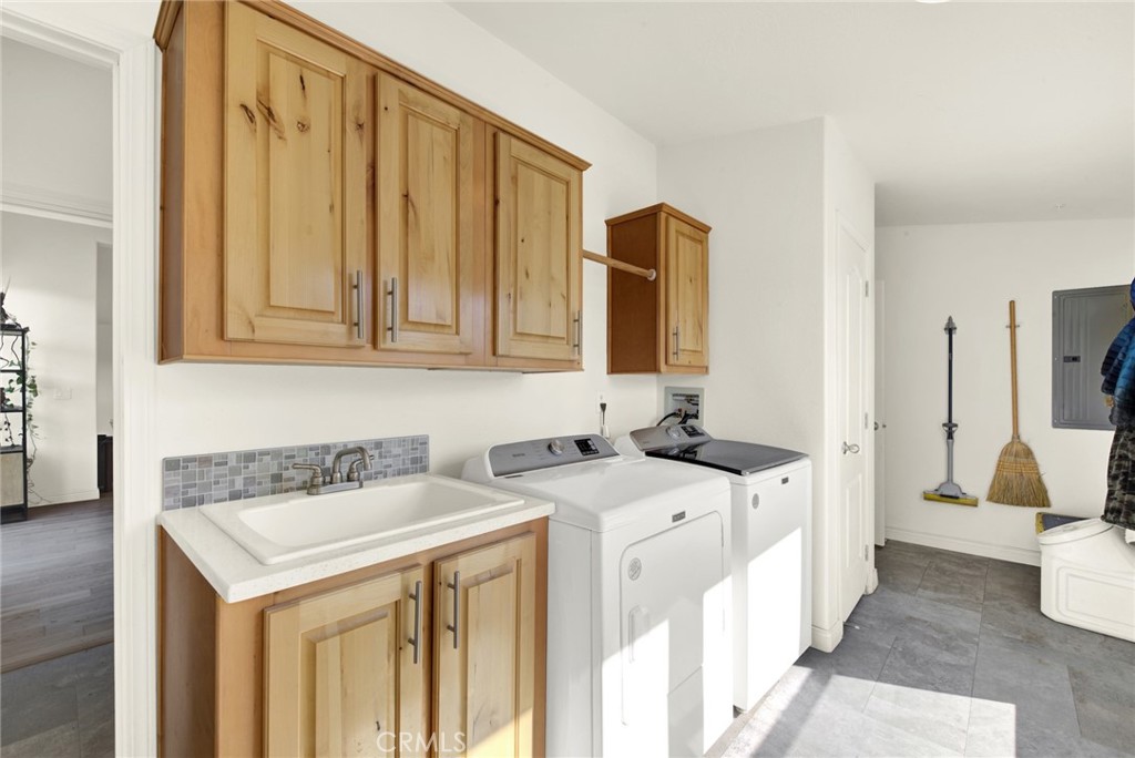 23580 Loleta Avenue Corning, CA 96021 - Photo 53 of 70 a bathroom with a sink and a mirror