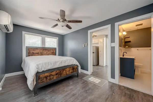 $1,100 | 415 Fairbanks Street, Unit GARAGE, Houston, TX 77009
