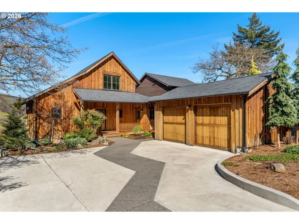 $949,000 | 855 Fifth Avenue, Mosier, OR 97040