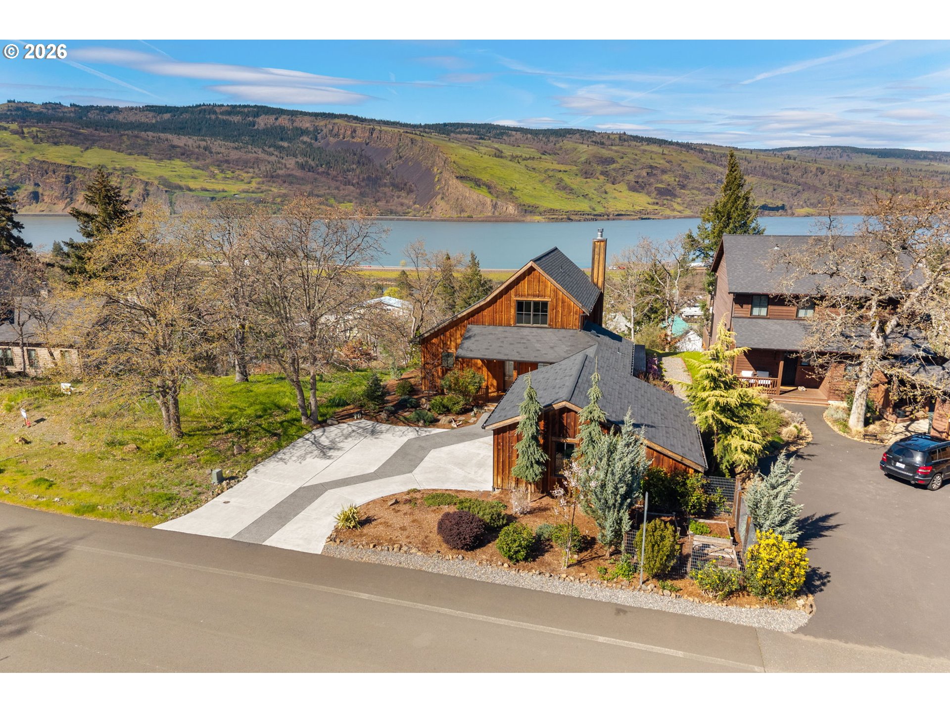 855 Fifth Avenue Mosier, OR 97040 - Photo 4 of 48