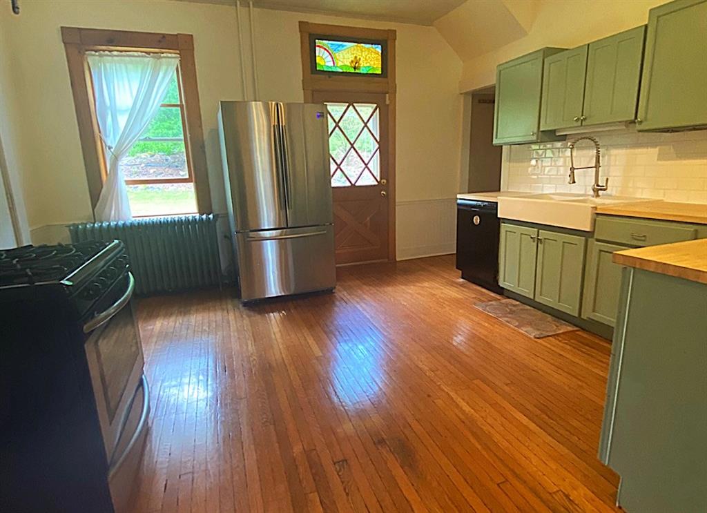 159 Mellingertown Road Mount Pleasant, PA 15666 - Photo 9 of 25 Appliances included!