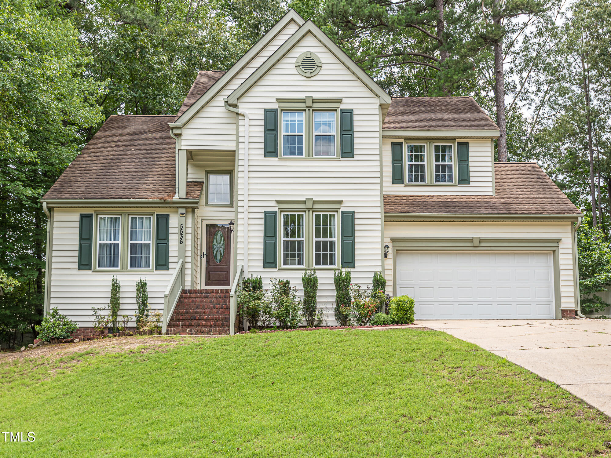 5536 Centipede Trail Raleigh, NC 27610 - Photo 1 of 42 InTrust_Realty_Lee_5536_Centipede-1084