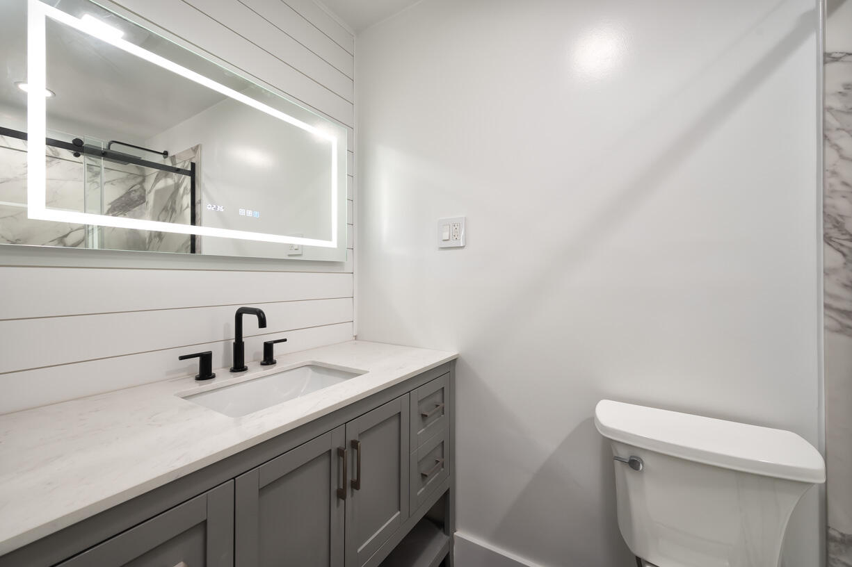 215 Blackbeard Road Summerland Key, FL 33042 - Photo 13 of 42 Bathroom