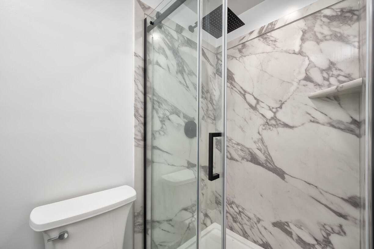 215 Blackbeard Road Summerland Key, FL 33042 - Photo 14 of 42 Shower