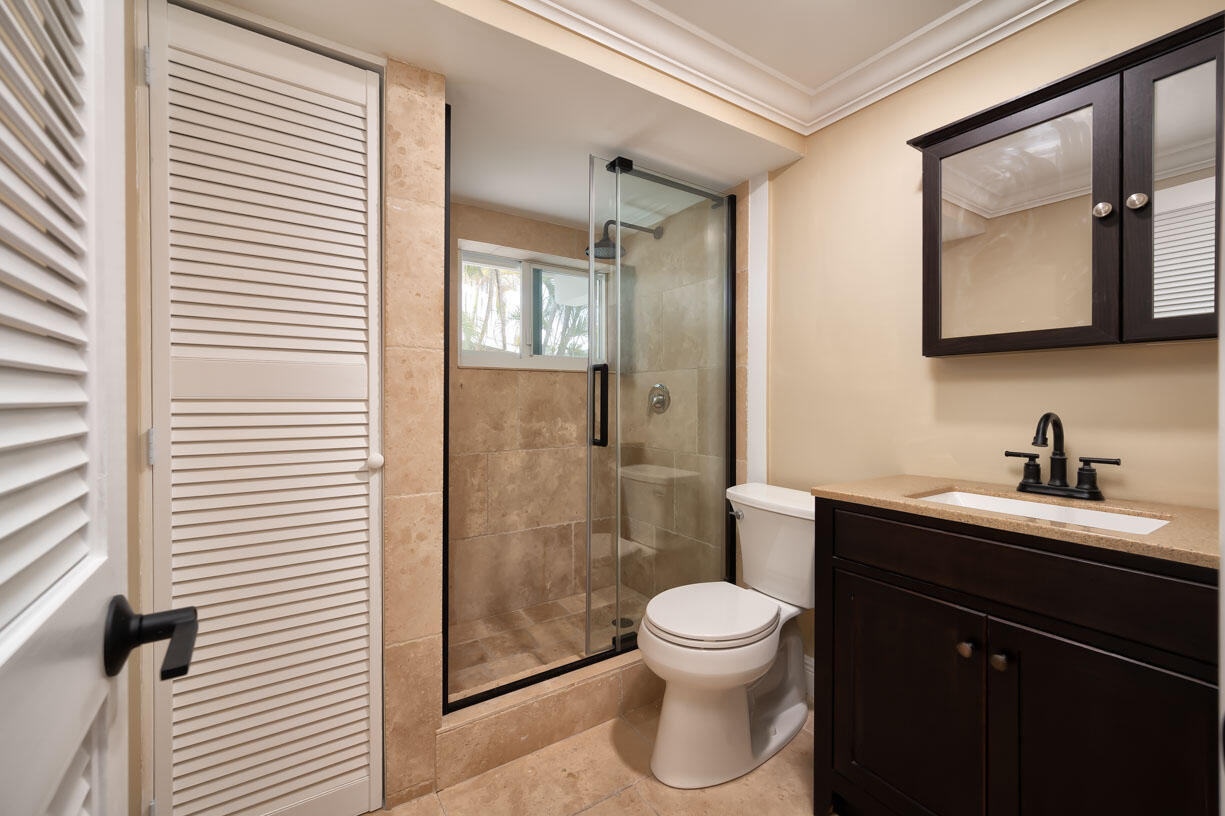215 Blackbeard Road Summerland Key, FL 33042 - Photo 18 of 42 Bathroom