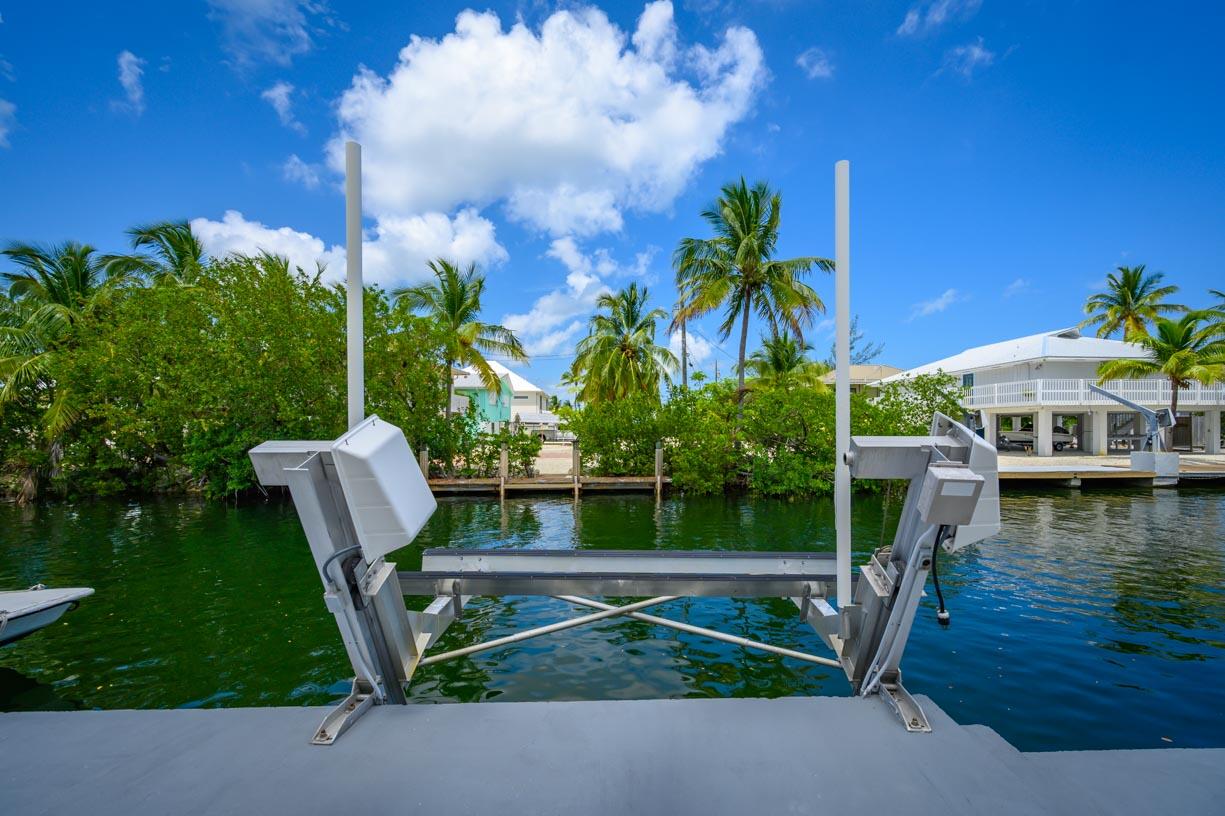 215 Blackbeard Road Summerland Key, FL 33042 - Photo 26 of 42 Lift