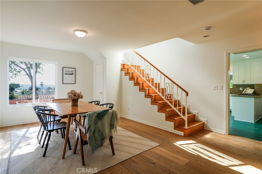 430 Devonwood Road Altadena, CA 91001 - Photo 8 of 39