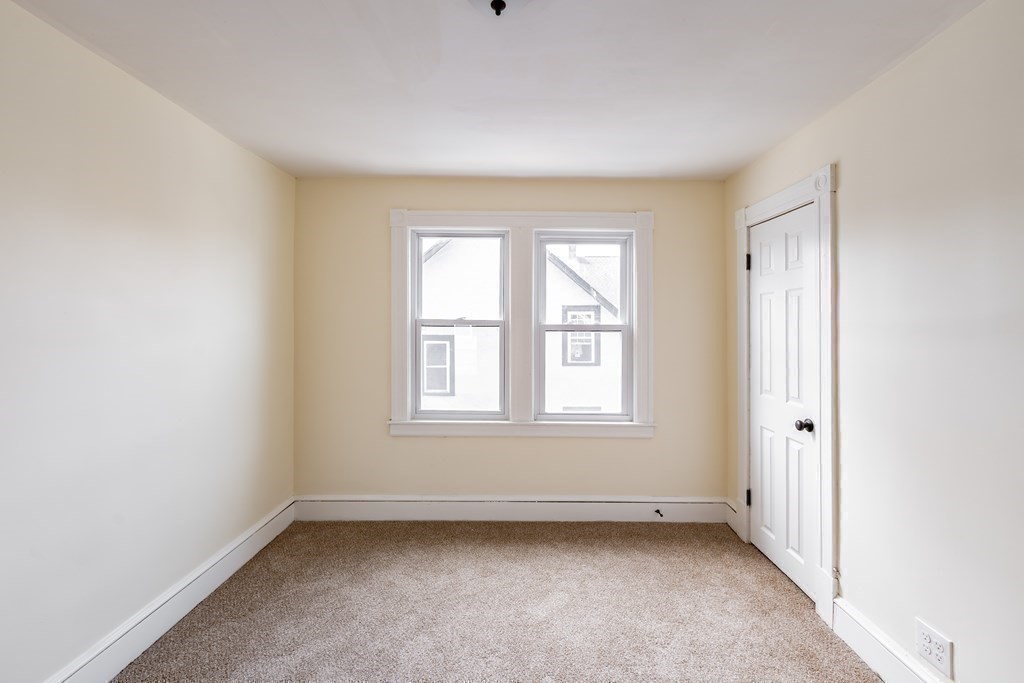 18 Littleton Street Springfield, MA 01104 - Photo 23 of 30