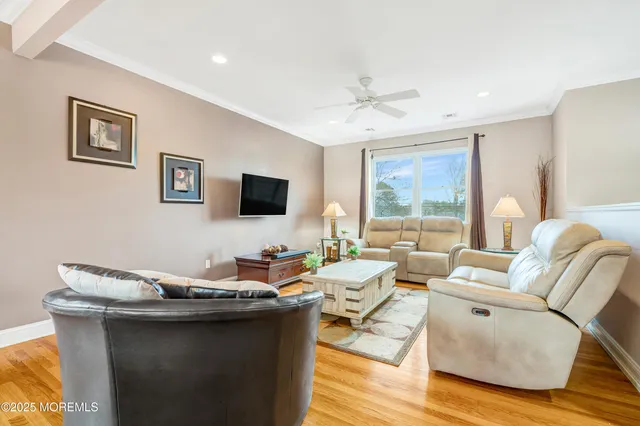 $725,000 | 732 Wellington Avenue, Toms River, NJ 08757