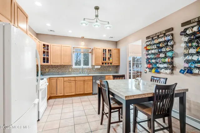 $725,000 | 732 Wellington Avenue, Toms River, NJ 08757