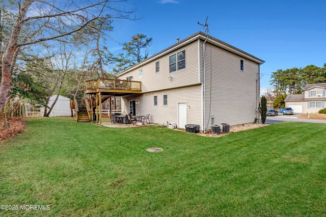 $725,000 | 732 Wellington Avenue, Toms River, NJ 08757