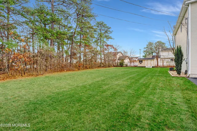 $725,000 | 732 Wellington Avenue, Toms River, NJ 08757