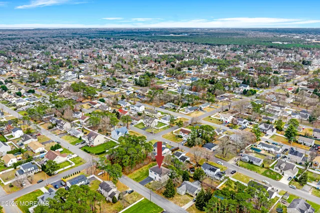 $725,000 | 732 Wellington Avenue, Toms River, NJ 08757