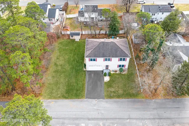 $725,000 | 732 Wellington Avenue, Toms River, NJ 08757