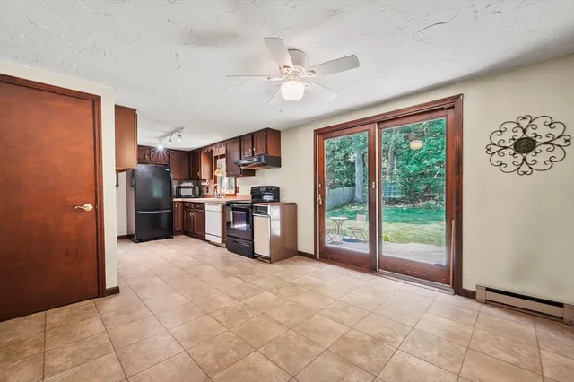 $445,000 | 12 Coachman Lane, Auburn, MA 01501