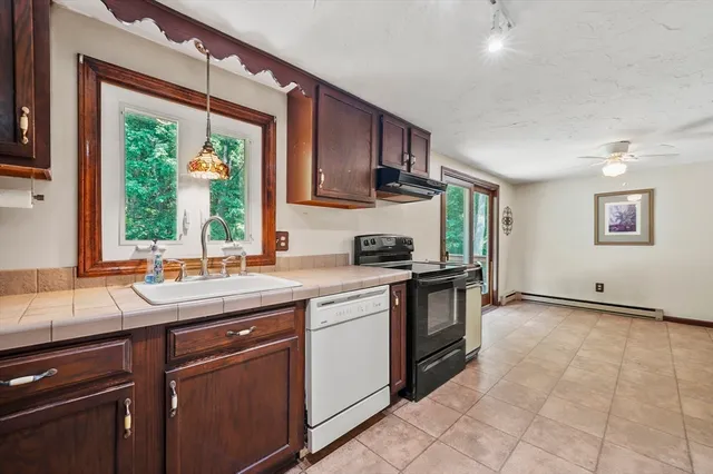 $445,000 | 12 Coachman Lane, Auburn, MA 01501