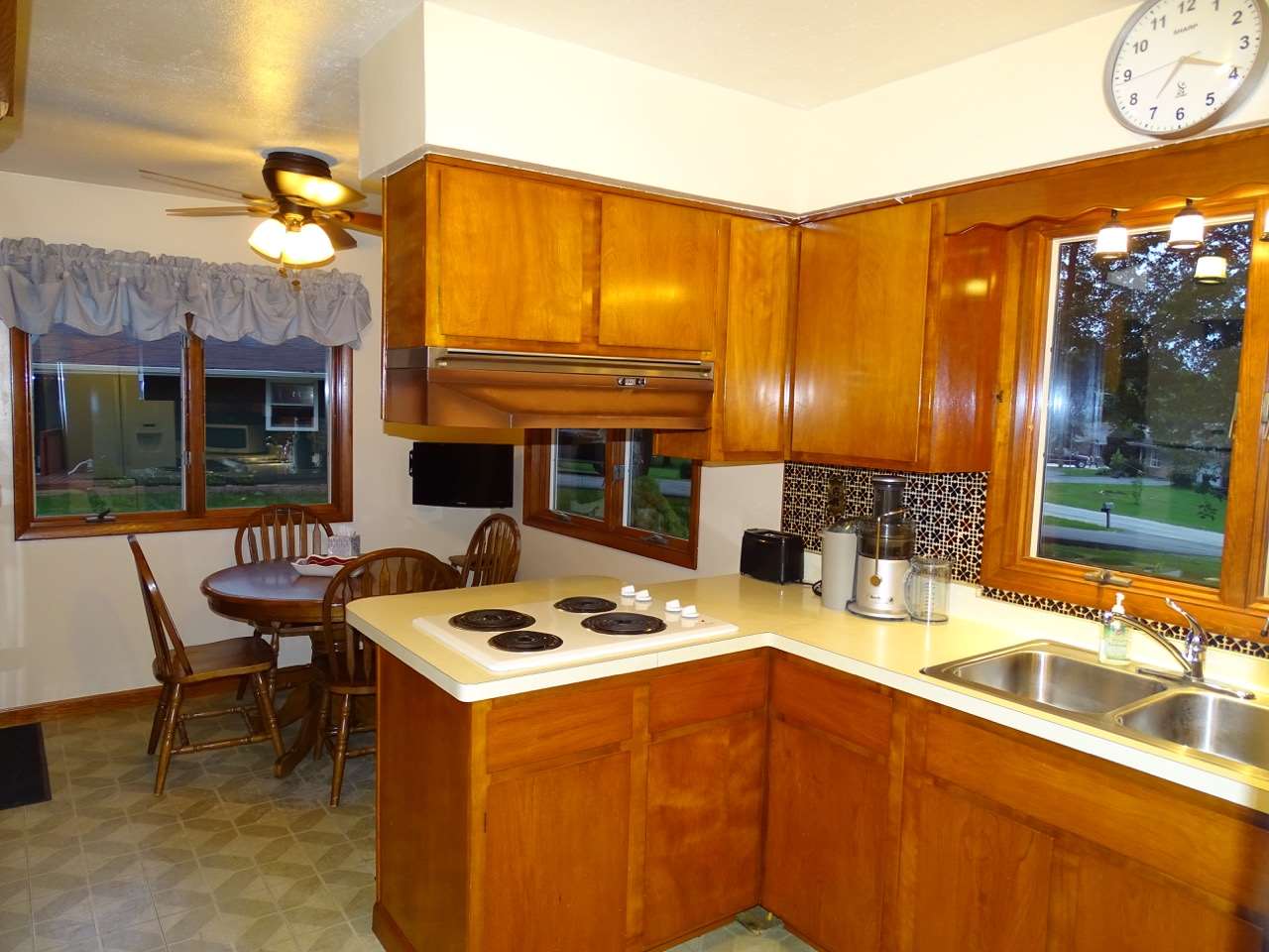 2991 Edna Road Rockford, IL 61102 - Photo 8 of 24 Gallery Image 8