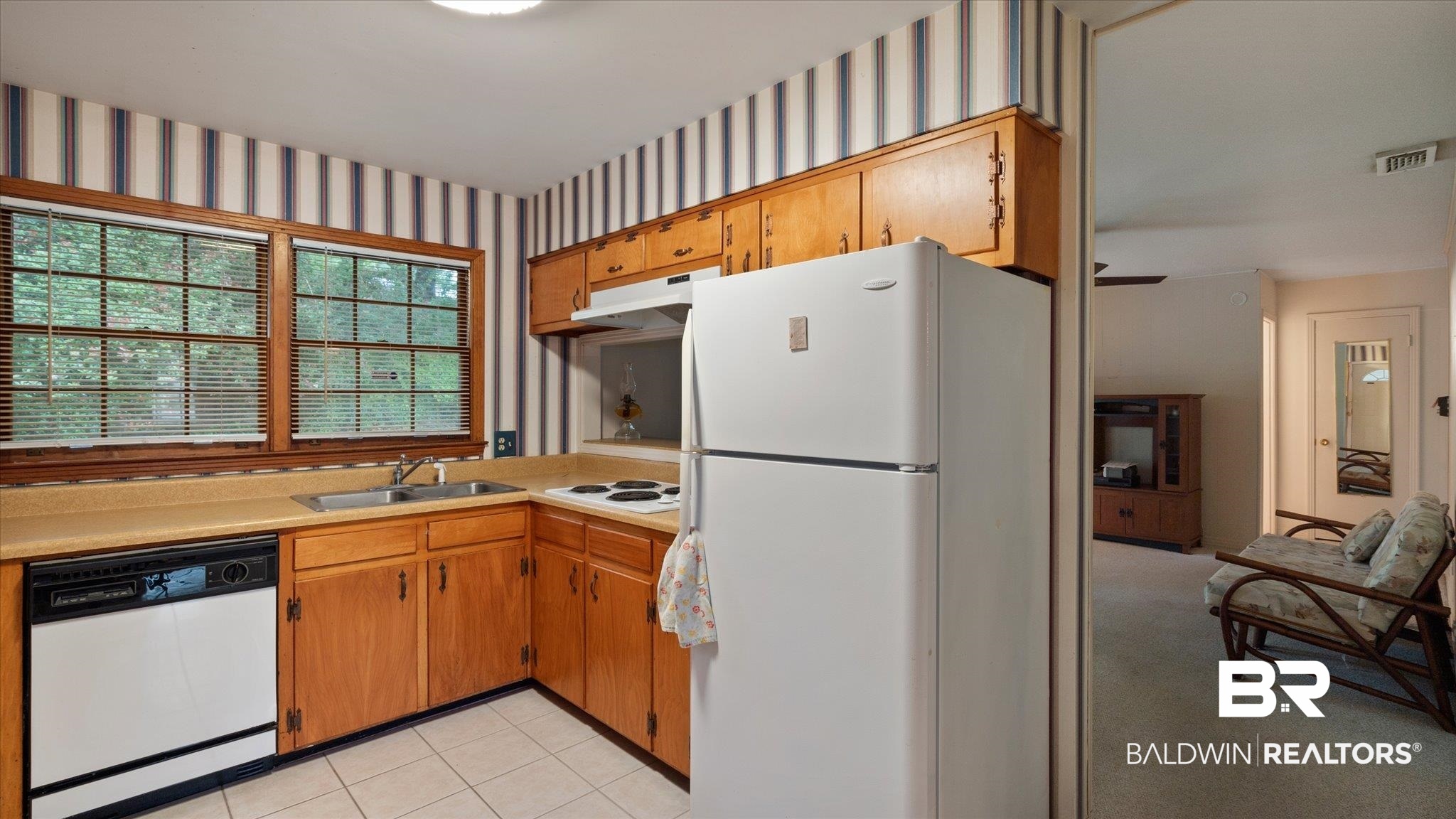 434 Azalea Road Mobile, AL 36609 - Photo 4 of 19