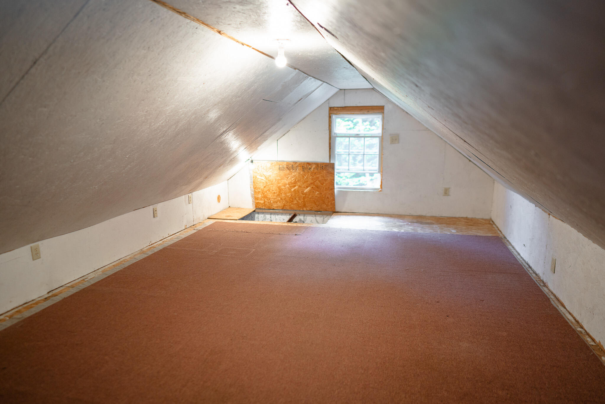 31 Sunflower Estate Rome, ME 04963 - Photo 21 of 47 upstairs