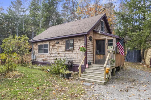 $199,000 | 31 Sunflower Estate, Rome, ME 04963