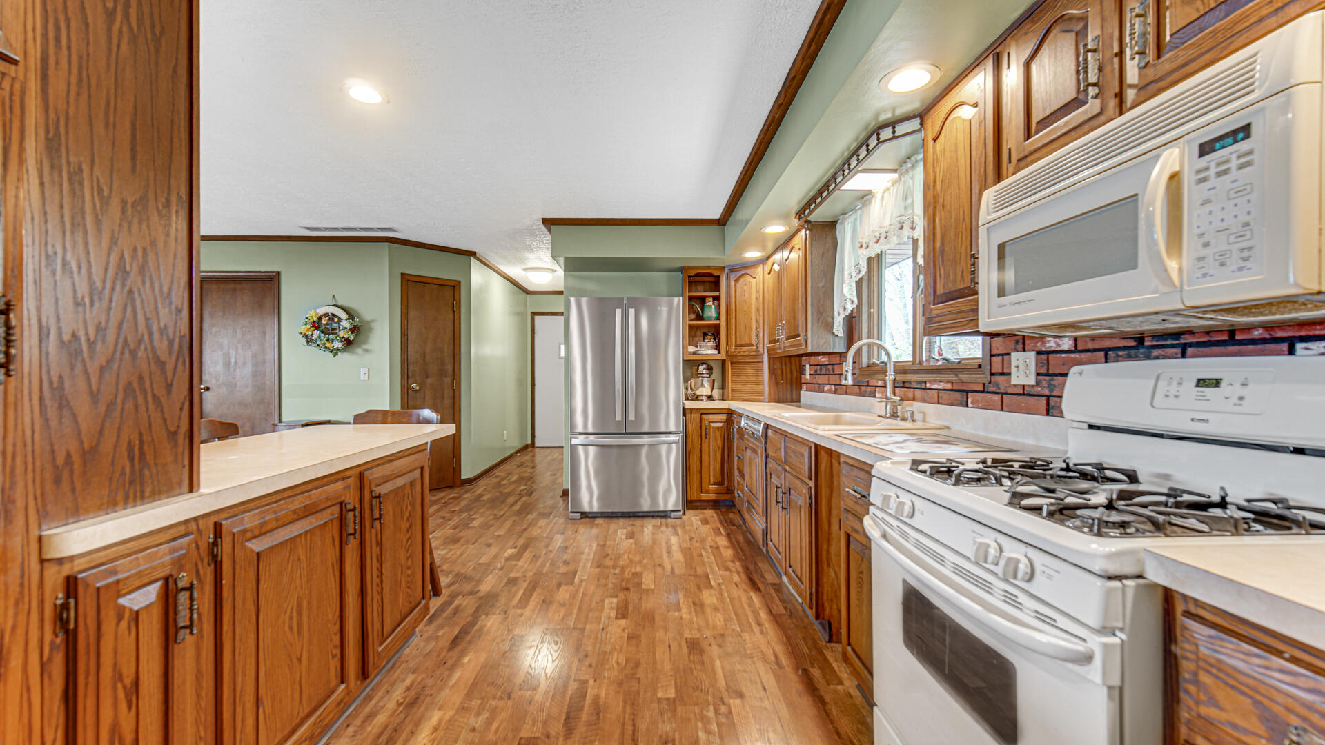 1588 West Severs Road La Porte, IN 46350 - Photo 12 of 34 1920x1080