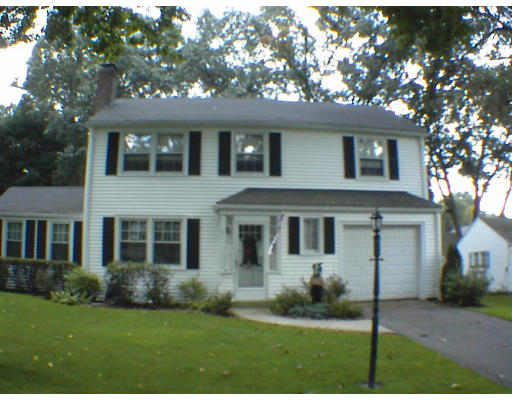 91 Hartwick Street Springfield, MA 01108 - Photo 1 of 1 a view of a yard in front of a house