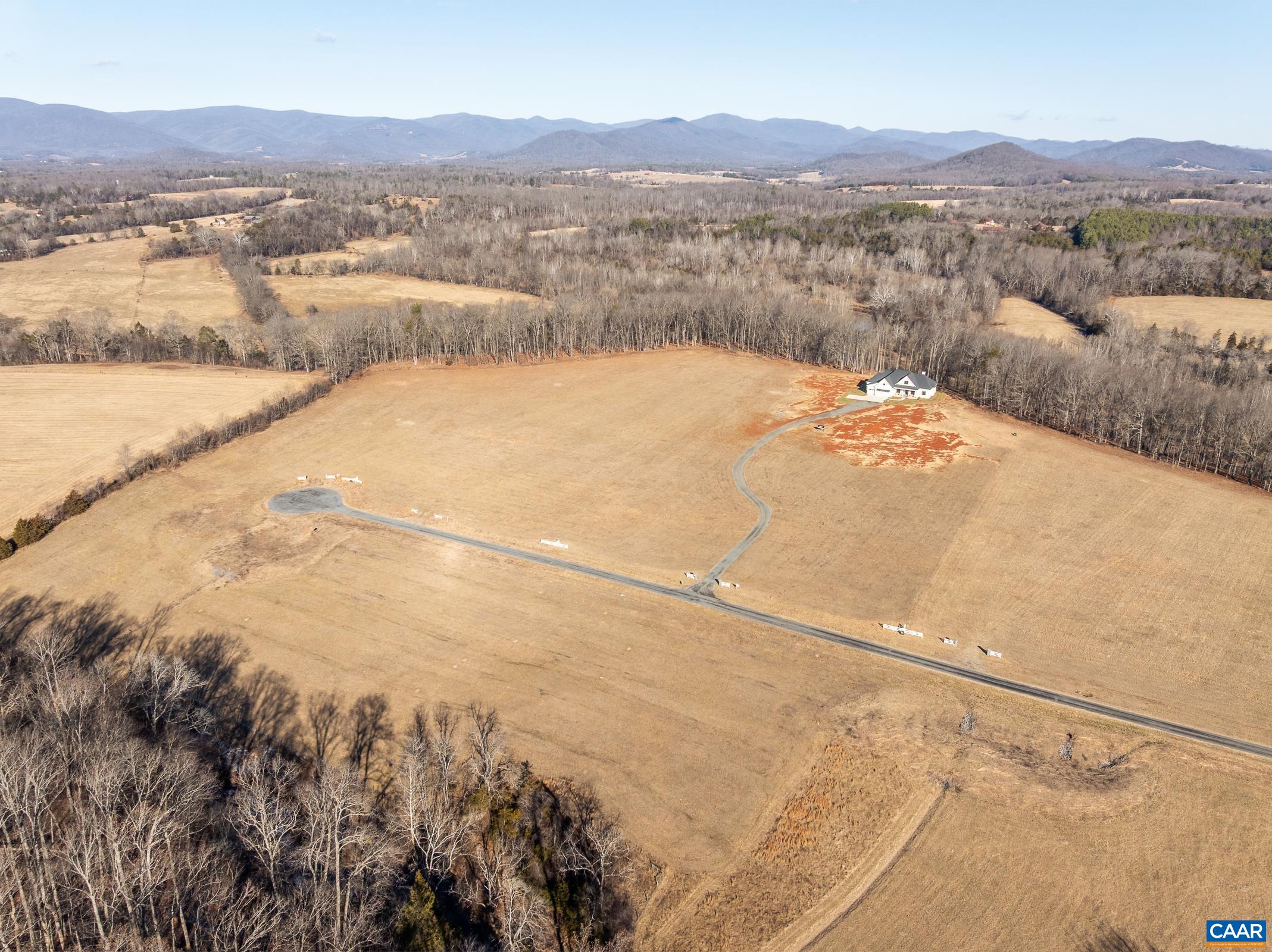 17 Grange Cmns Ridge, Unit 17 Gladstone, VA 24553 - Photo 19 of 25