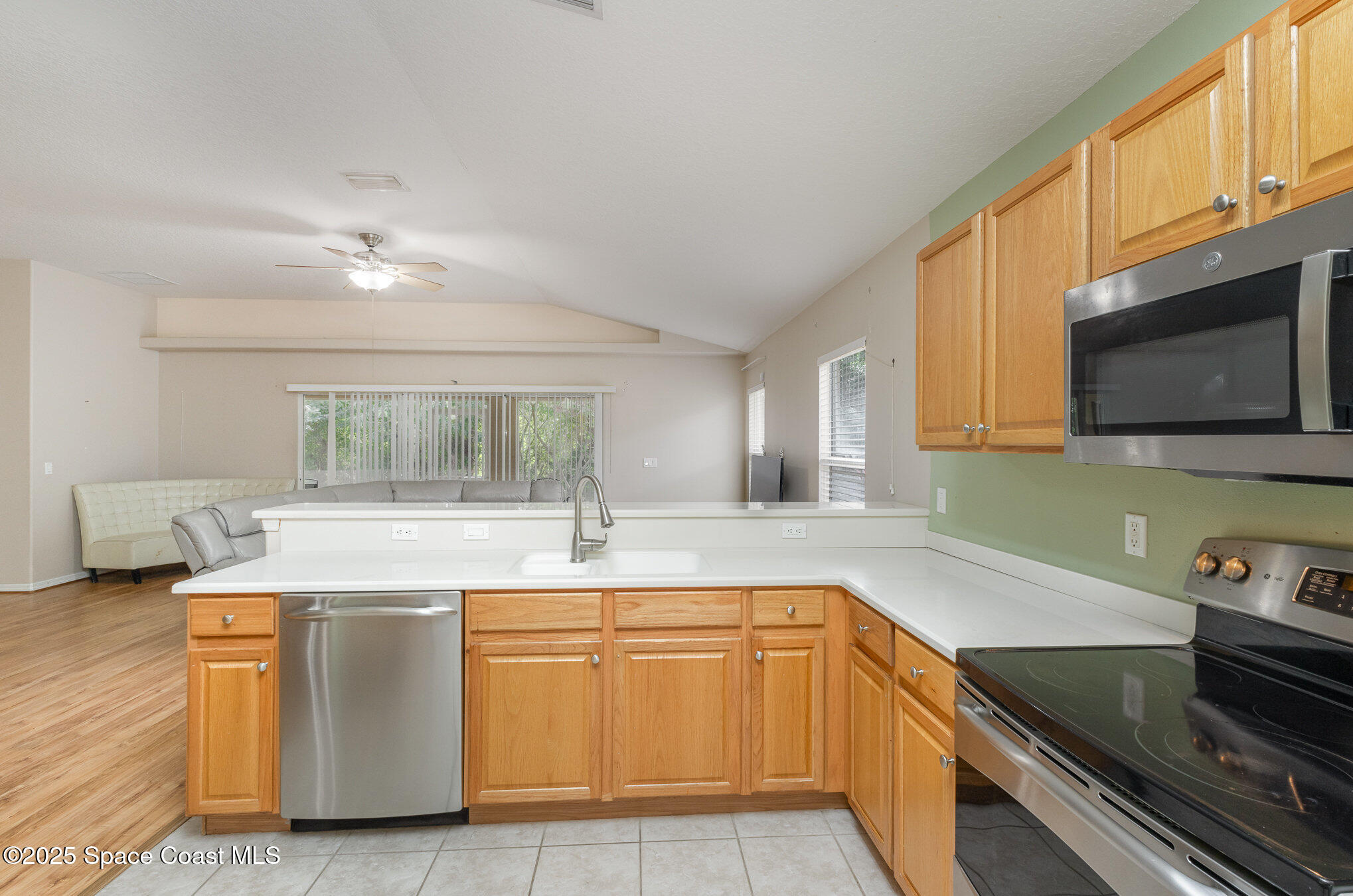 936 Tavernier Circle Northeast Palm Bay, FL 32905 - Photo 17 of 29 017_bo3a5352-edit_54