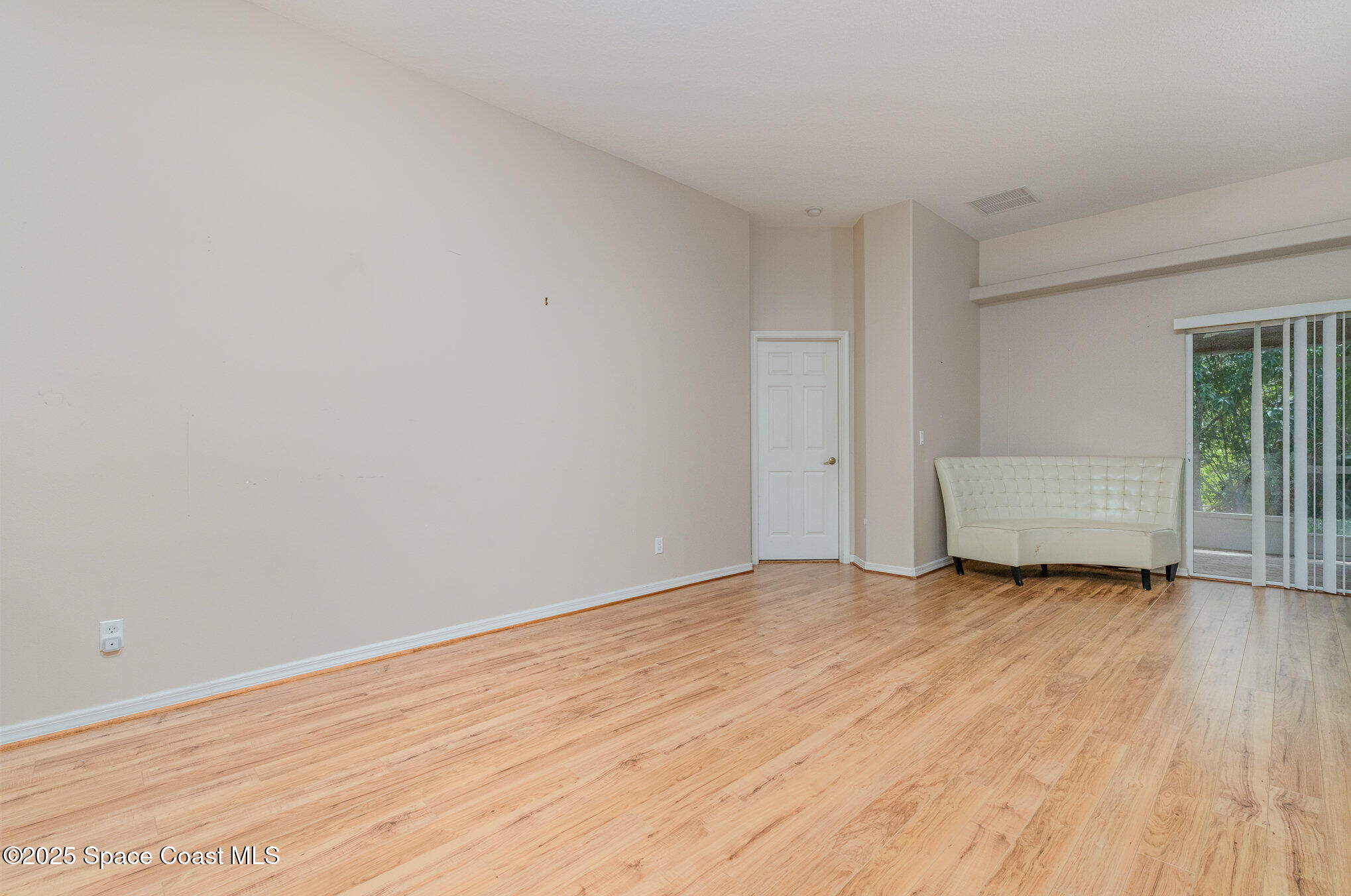 936 Tavernier Circle Northeast Palm Bay, FL 32905 - Photo 6 of 29 006_bo3a5368-edit_925