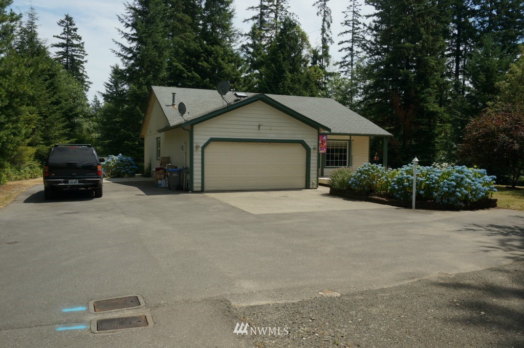 4807 Sunnyslope Road Southwest Port Orchard, WA 98367 - Photo 2 of 15 Gallery Image 2