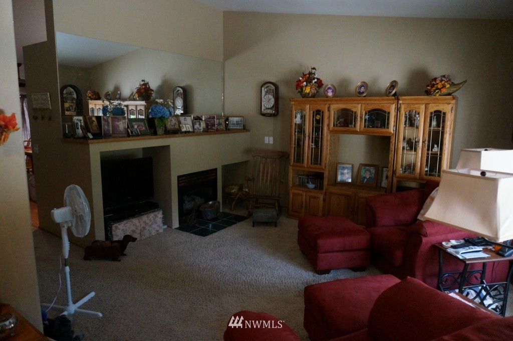 4807 Sunnyslope Road Southwest Port Orchard, WA 98367 - Photo 8 of 15 Gallery Image 8