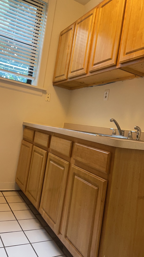 4058 North Sheridan Road, Unit BE Chicago, IL 60613 - Photo 14 of 19 Gallery Image 14