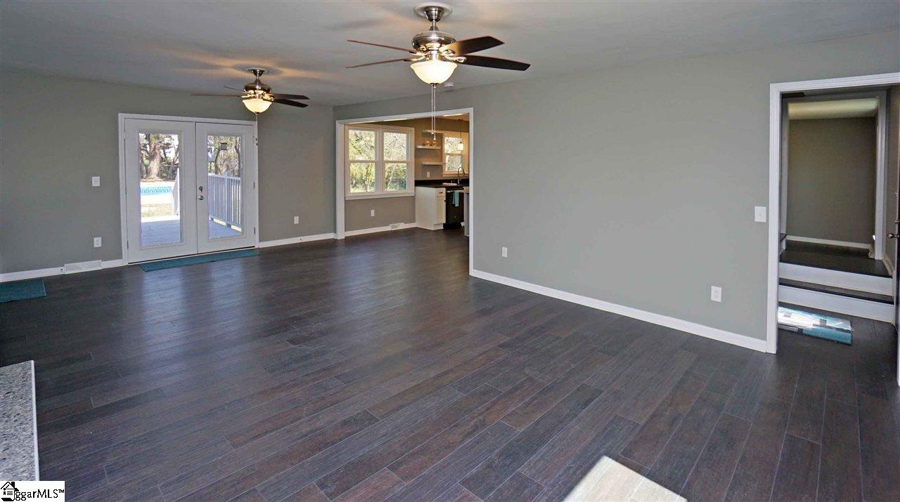 300 Longview Terrace Easley, SC 29642 - Photo 19 of 35