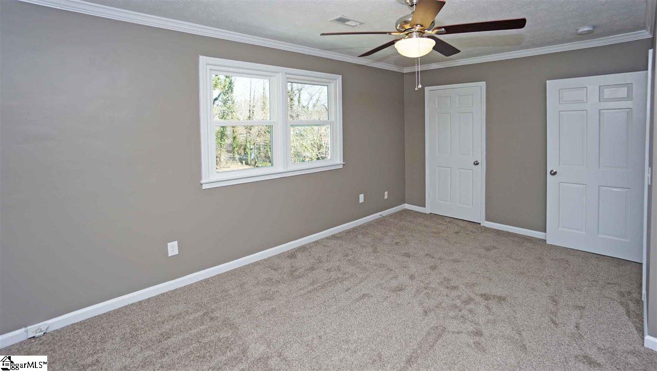 300 Longview Terrace Easley, SC 29642 - Photo 25 of 35