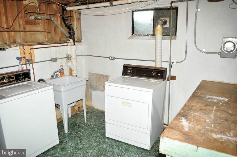 1407 Mt Airy Road Rosedale, MD 21237 - Photo 7 of 27 Separate laundry room - appliances included