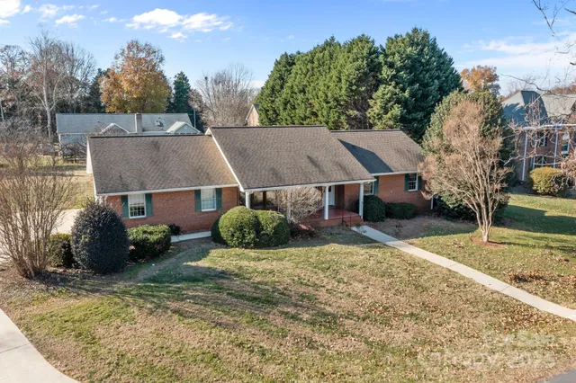 $625,000 | 110 Ketch Court, Mooresville, NC 28117