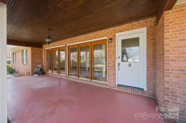 $625,000 | 110 Ketch Court, Mooresville, NC 28117