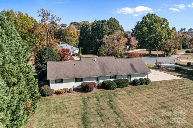 $625,000 | 110 Ketch Court, Mooresville, NC 28117