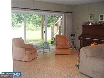 729 Pheasant Run Road West Chester, PA 19382 - Photo 10 of 12 Family Room