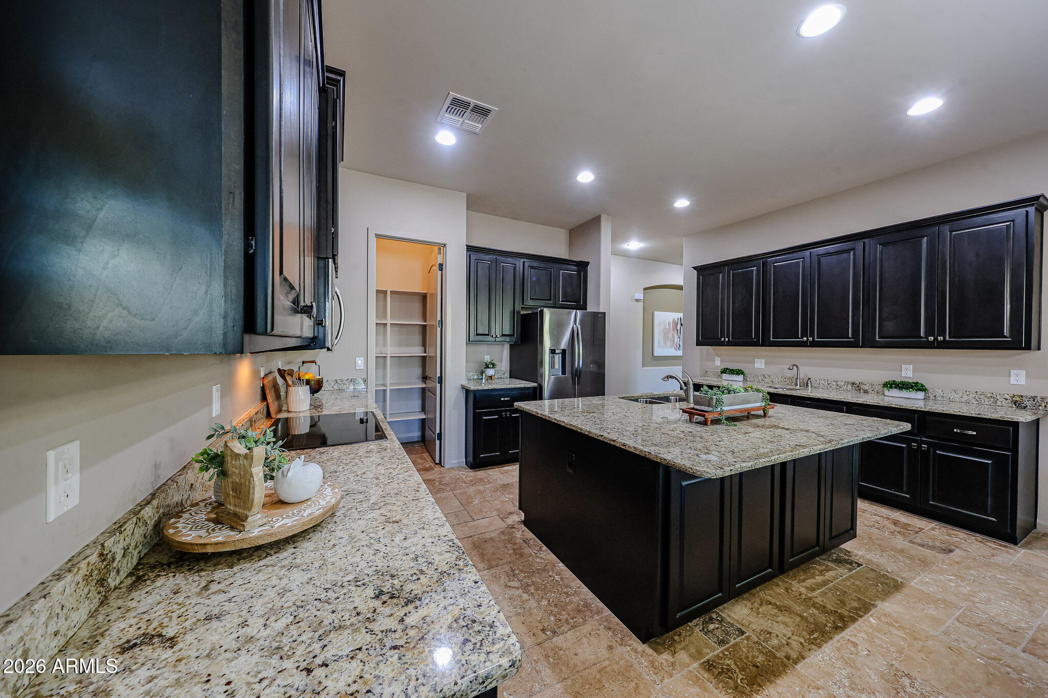 2320 East Allen Street Phoenix, AZ 85042 - Photo 23 of 56 Granite Countertops