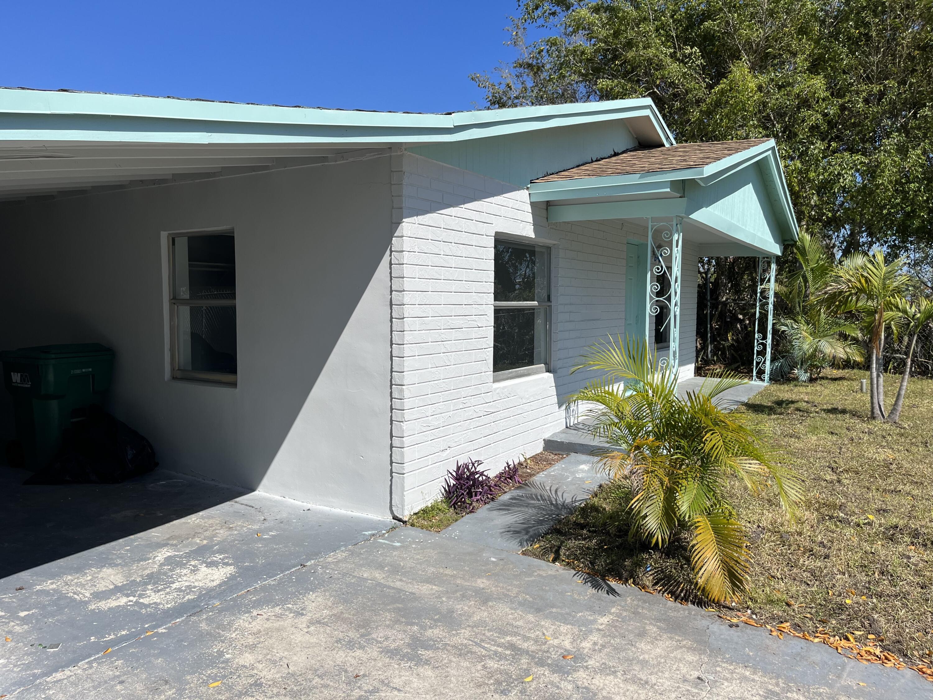 832 West 6th Street Riviera Beach, FL 33404 - Photo 8 of 9 IMG_5473 (1)