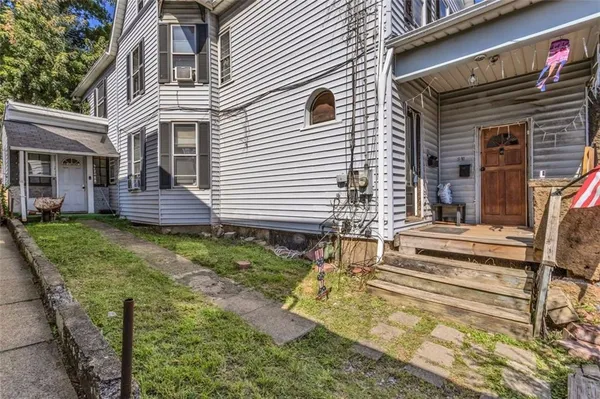 $74,900 | 211 East 7th Avenue, Tarentum, PA 15084