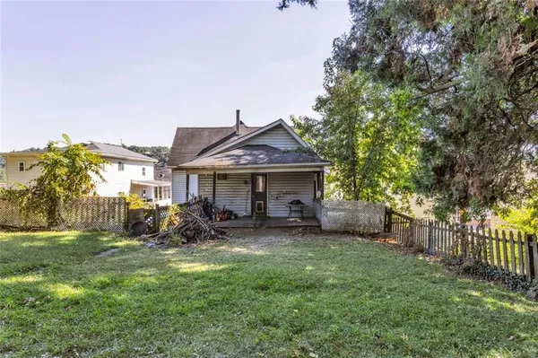 $74,900 | 211 East 7th Avenue, Tarentum, PA 15084